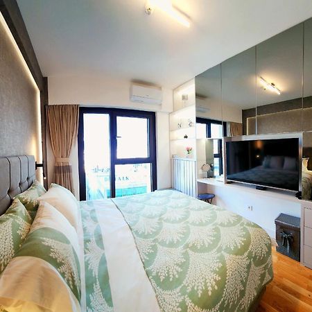 Diamond Residences 10Th Fl. Lux Apt. W/ City View 斯科普里 外观 照片