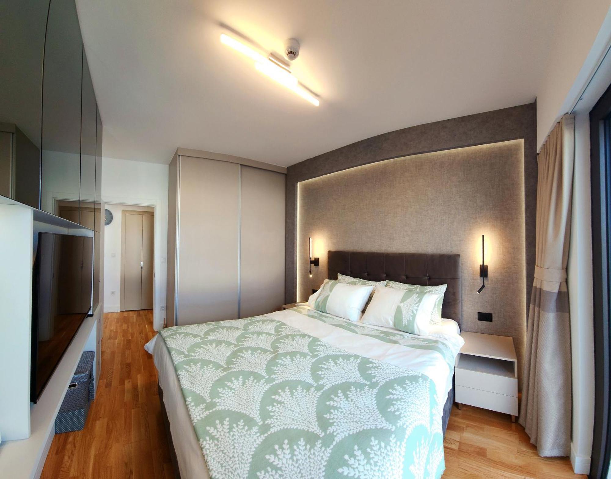 Diamond Residences 10Th Fl. Lux Apt. W/ City View 斯科普里 外观 照片